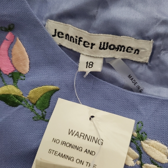 Jennifer Women Embroidered Cropped Top size 18. - Picture 5 of 9